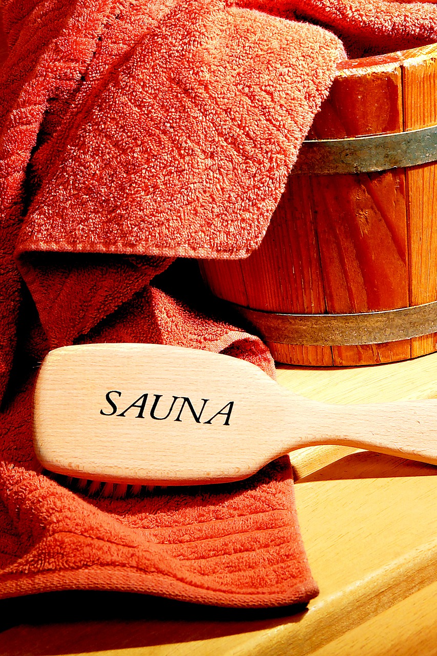 sauna, brush, bucket-1500883.jpg